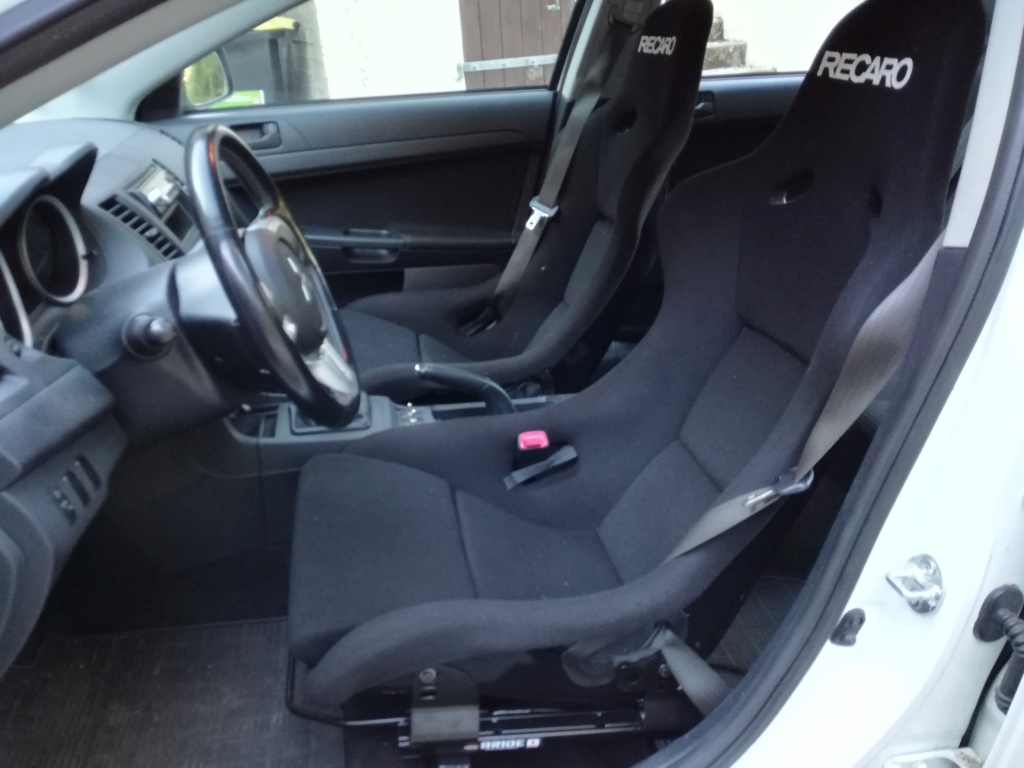 Evo x 2025 bucket seats